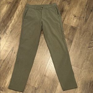 LULULEMON MEN'S ABC CLASSIC PANTS SIZE 28 GREEN